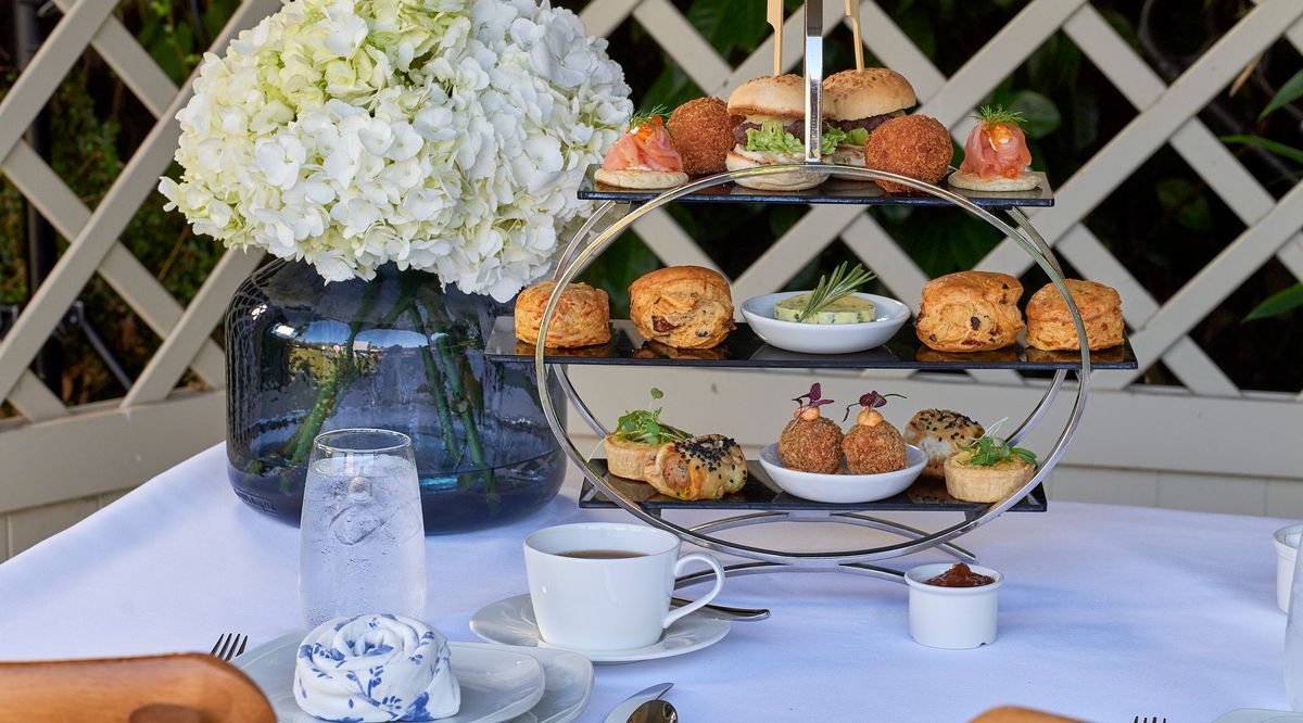 free-flowing-prosecco-savoury-afternoon-tea-the-mandolay-hotel